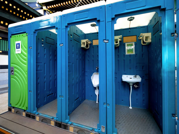 Porta potty delivery and setup in Calistoga, CA